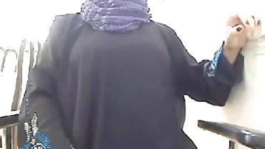 Sexy Mom spy cam more hotshowgirls154.blogspot. com