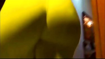 Sexy Yoga Pants Hot Mom