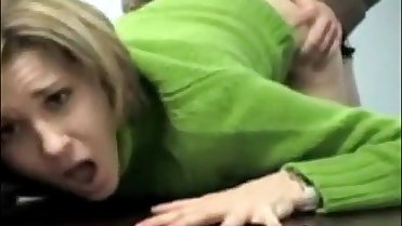 A quicky with her boss  Sexmoza.com