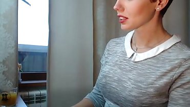 Short haired MILF looking to be used