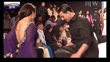 Top 10 Bollywood Actress Most Sex Shocking Moments 2016