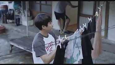 Um trabalha e o outro fode