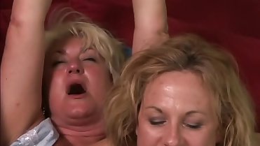 Mommy, Granny and Me - Scene 3