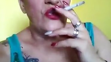 Smoking mom