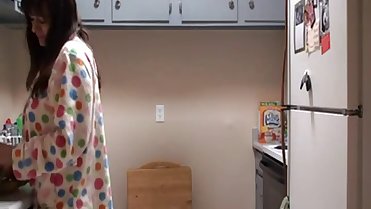 Mom Says Goodmorning