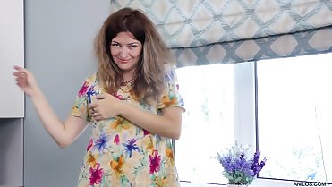 Naughty Neighbor Helena Volga