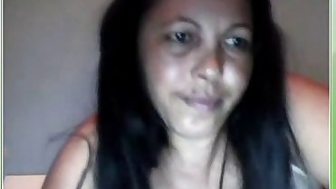 Latin Mom Show pussy on Cam