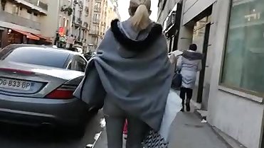 Voyeur Ass Milf - See me ?