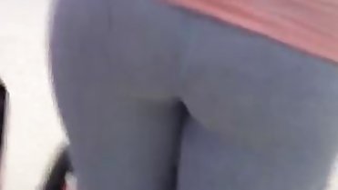 Fit Mom in grey leggings pt.1