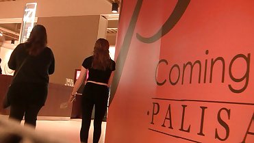 Teen Sexy Walk Shoping with Not Mom (Graz1)