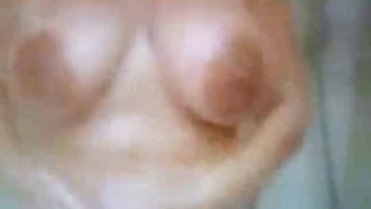 Russian Mature Mom in the shower! Amateur!