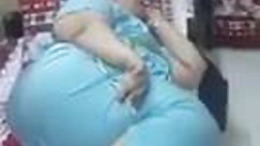 Hidden cam for egyption Mom