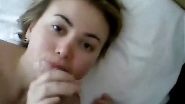 Sexy mom gets fucked and facial