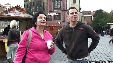 Granny tourist is picked up and fucked