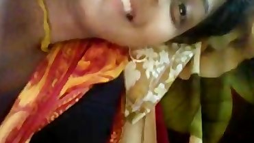 BANGLADESHI - Beautiful desi bengali boudi with devar sexy boobs exposed