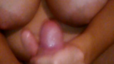 handjob In moms room